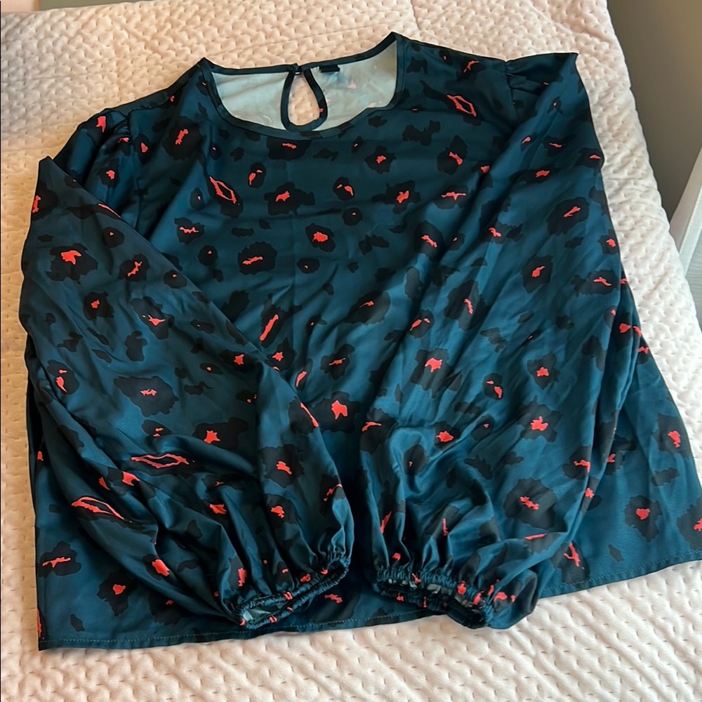 Women's Blue and Red leopard Patterned Top